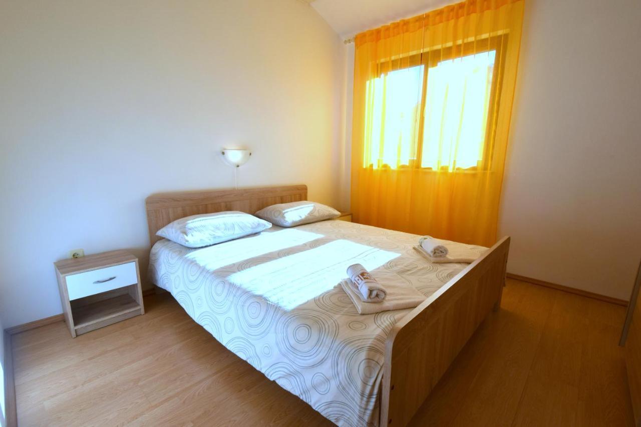 Apartments Marinela Нивице Экстерьер фото